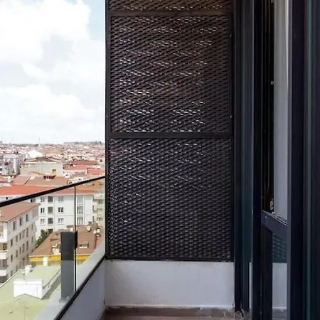 Secured Lux 1 Bedroom - Gym, Sauna, Parking - 142 Apartment *