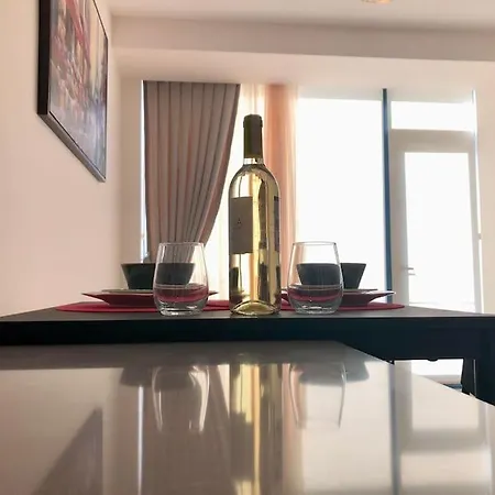 Secured Lux 1 Bedroom - Gym, Sauna, Parking - 142 Apartment Istanbul